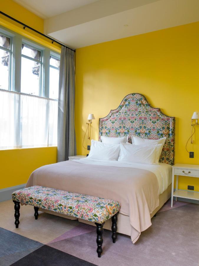 The Observatory Hotel Christchurch Exterior foto A bedroom at the hotel